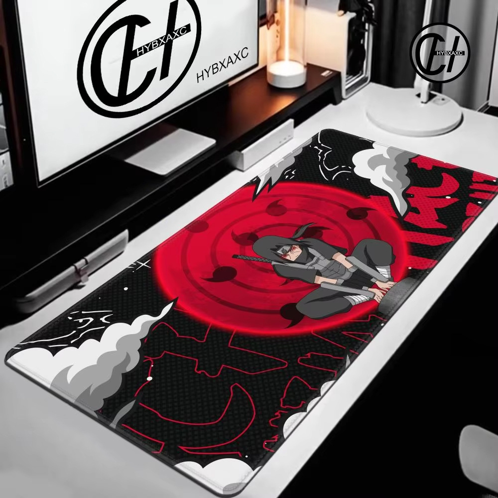 Gaming Keyboard Nearby - Podkładki pod mysz Naruto Itachi Uchiha